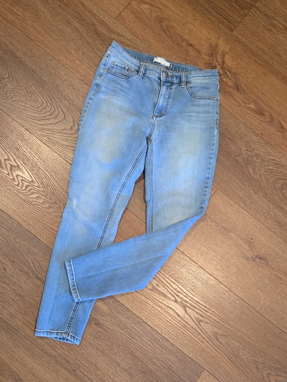 FREE PEOPLE JEANS...SIZE 27. #8183